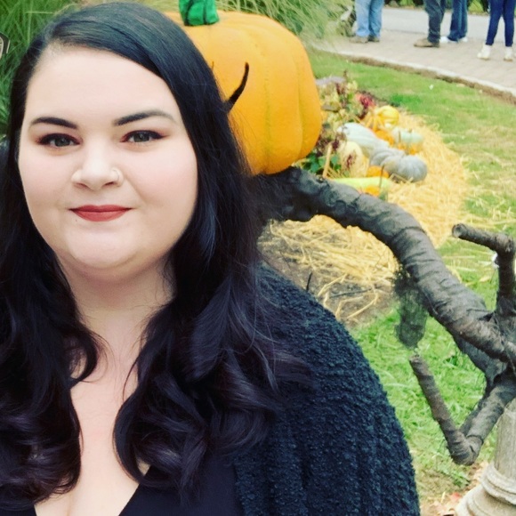 Meet your Posher, Zoe - Picture 1 of 1